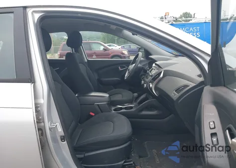 2010 Hyundai Tucson Gls z USA, uszkodzony, nr VIN KM8JT3AC2AU077481